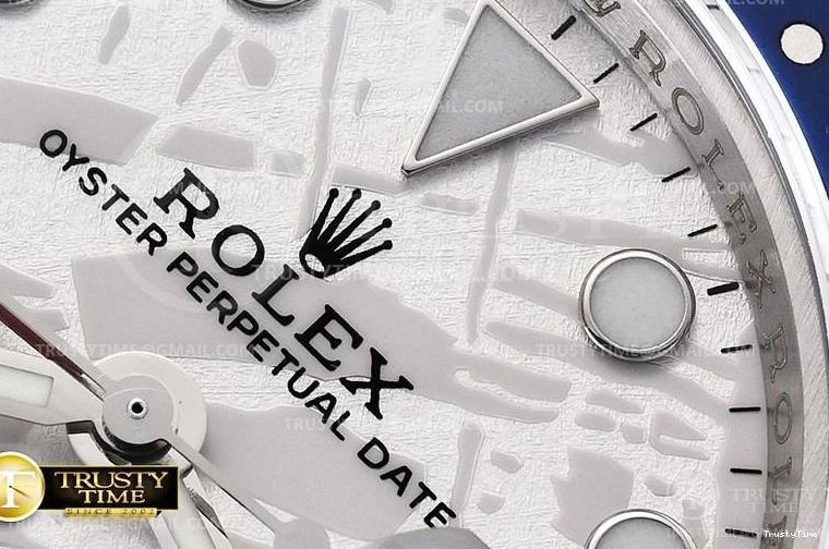 0319 ROLGMT166 – GMT II Snug 977